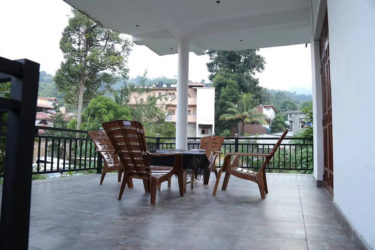 Hotel Hill Crescent Kandy