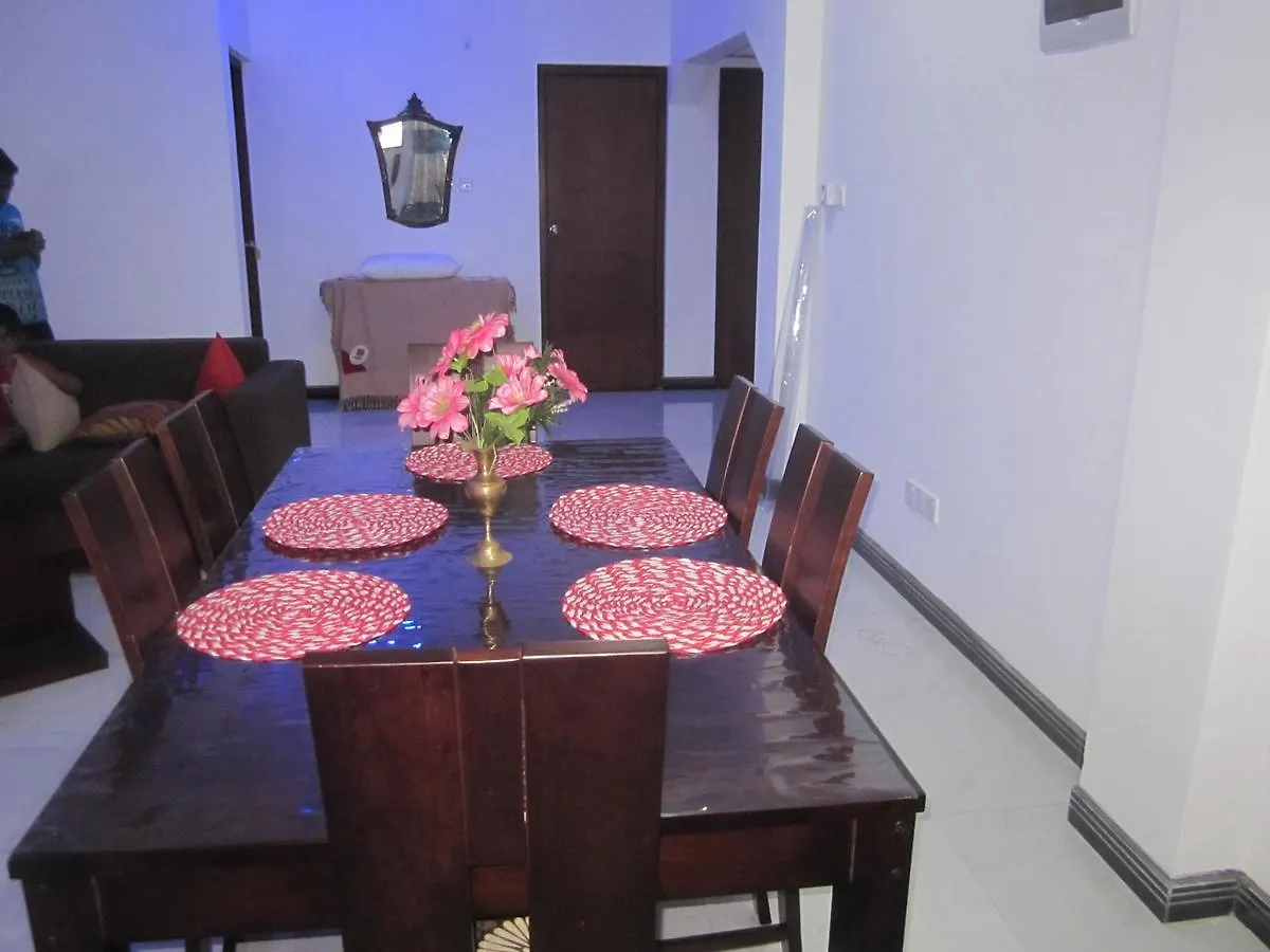 Hill Crescent Kandy Hotel