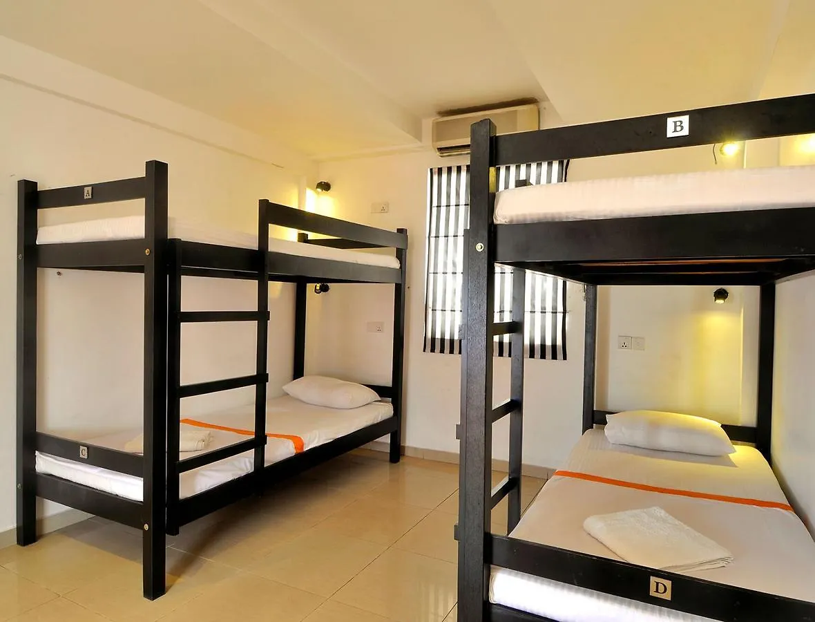 Hotel Hill Crescent Kandy